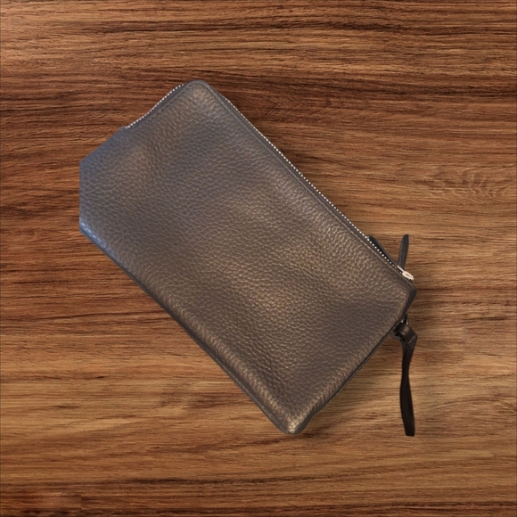 Kiko Womens Black Leather Wristlet NWOT - Picture 3 of 5